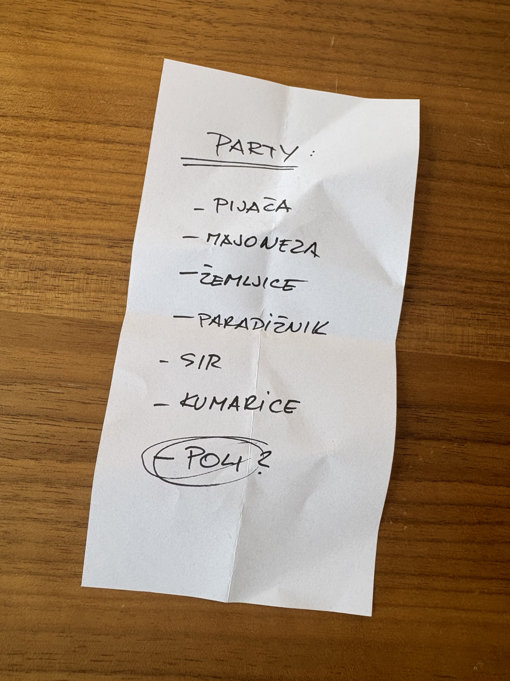 Zakaj ima storilec ta listek?